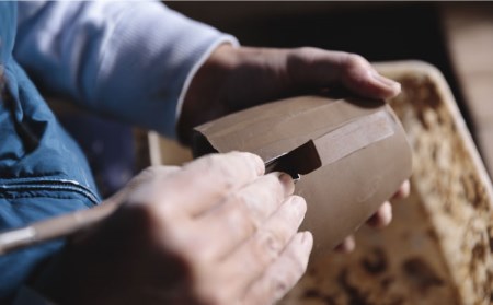 【美濃焼】黒結晶内金彩 マグカップ【やまい伊藤製陶所】食器 コップ コーヒーカップ ティーカップ 持ち手 取っ手 黒 ブラック 純金 金 ゴールド 送料無料[MCW007]