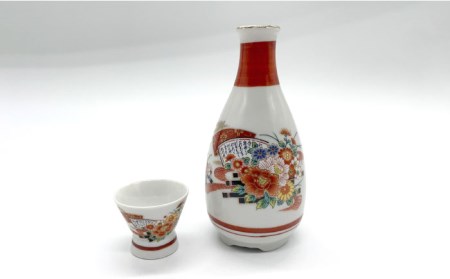 【美濃焼】花いかだ 酒器セット【丸藤藤田陶器】食器 徳利 お猪口 盃 酒器 お酒 日本酒 冷酒 晩酌 お祝い レトロ かわいい おしゃれ 送料無料 [MED001]