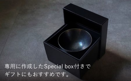 【美濃焼】bowl -wisteria- S【陶芸家・宮下将太】食器 鉢 ボウル 副菜鉢 サラダボウル デザートボウル シンプル おしゃれ 陶芸家 芸術 インテリア ギフト プレゼント 贈り物 レンジ対応 青色 ブルー 紫色 パープル バイオレット 送料無料[MDL033]