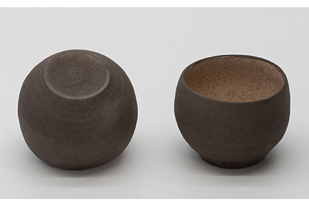 【美濃焼】黒土 焼締め 片口酒器セット【桂山窯】食器 美濃焼  手作り 酒器 晩酌 日本製 おしゃれ セット レンジ対応 食洗機対応 送料無料[MEO004]