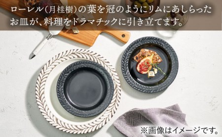 【美濃焼】ローレル ブランチセット プレート 3点【株式会社二幸】食器 大皿 プレート パスタ皿 ケーキ皿 盛り皿 取り皿 メインディッシュ ワンプレート ランチ ディナー ティータイム ホワイト ブラック 白 黒 磁器 かわいい おしゃれ レンジ対応 食洗機対応 送料無料 [MCZ067]