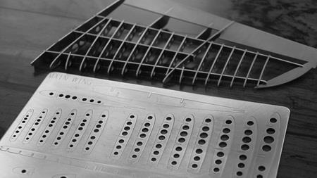 271 組立式模型「メタルモデル”骨飛行機”」