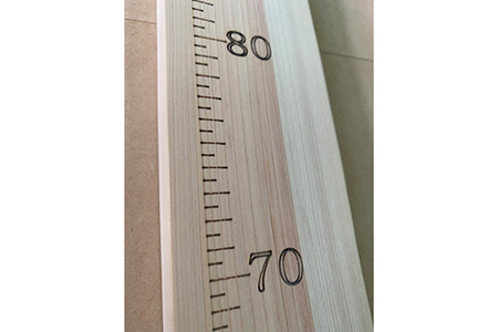  木の身長計（ヒノキ） [No.457]