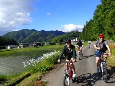 飛騨里山サイクリング プライベートガイドツアー ハーフコース 1～4名様まで [Q2476]