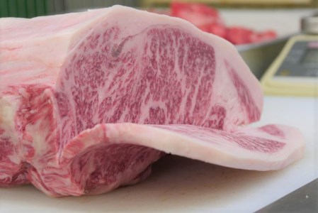 夢の飛騨市産5等級 飛騨牛のブロック肉 ロース1.5kg もも1.5kg 計3kg 塊肉 BBQ[Q398]
