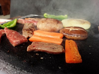 肉や野菜が美味しく焼ける！飛騨溶岩プレート「美味焼」【楽】[Q1843]