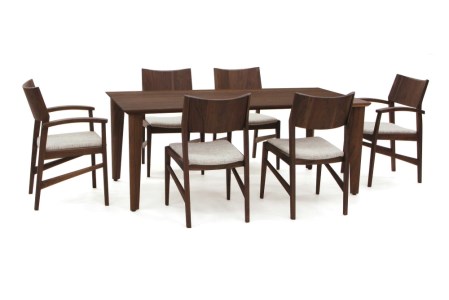 ダイニングアームチェア（肘付の椅子）ウォルナット材　飛騨の家具　イバタインテリア  [Q2149]DCA-140（肘付）BW