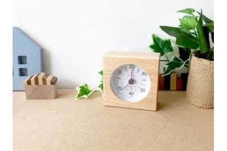 KATOMOKU　無垢材の木枠温湿度計B（ナチュラル）km-102NA