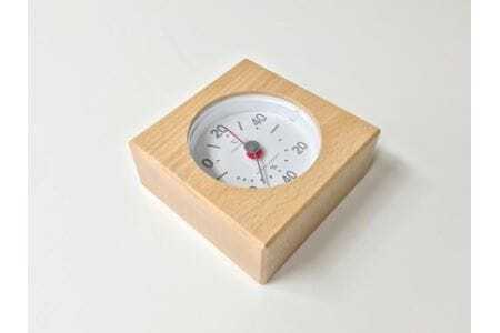 KATOMOKU　無垢材の木枠温湿度計B（ナチュラル）km-102NA