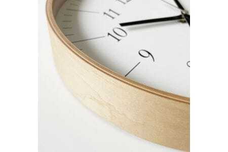 KATOMOKU　やや大きめ曲げわっぱ電波時計B（ナチュラル）km-110NARC
