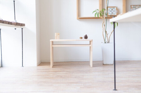 建築端材でつくったキッズテーブル　こども つくえ テーブル つくえ テーブル