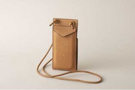 ENVELOPE（革のカシミヤ 郡上市産明宝鹿革スマホショルダーバッグ）ブラウン