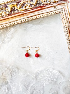 本物の郡上南天を閉じ込めたピアス・イヤリングA