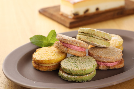 アイアーシェッケと3種のダックワーズ詰め合わせ 洋菓子 お菓子 スイーツ ケーキ 焼菓子 チーズケーキ スフレ ギフト 贈答【32-2】