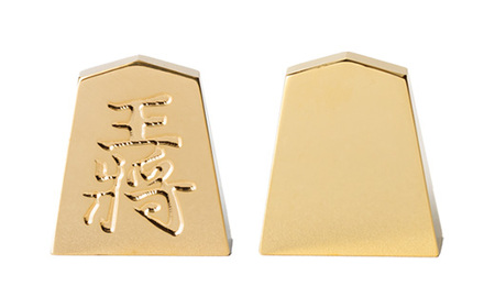 24金が光る!【金の駒　王将】縁起物として大注目【1091546】