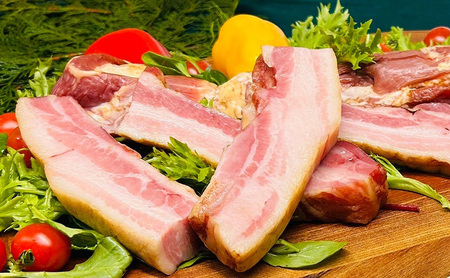 きゃらうぇい 熱薫 ベーコン ブロック 約500g~600g 1本 きゃらうぇいふらの 北海道 上富良野