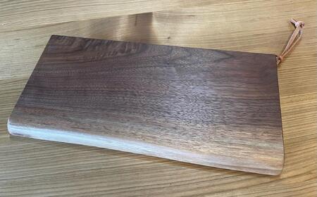 キャンピング カッティングボード 木製(ウォールナット)まな板 アウトドア用品 キャンプ 料理 調理道具□