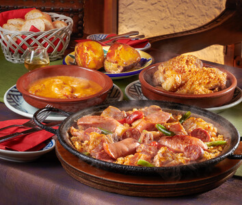 チョリソーパエリアのディナーセット 静岡の老舗スペインレストラン「サングリア」 冷凍 スペイン料理 パエリア タパス ワイン バル バール◇ 9,375円