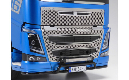 1/14RC ボルボ FH16 グローブトロッターXL 750 4×2 フルオペレーションセット