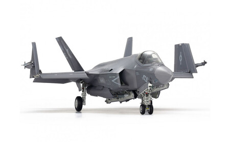 1/48 ロッキード マーチン F-35C ライトニングII