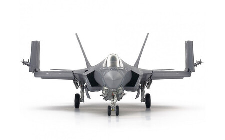 1/48 ロッキード マーチン F-35C ライトニングII