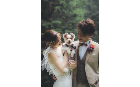 森の中のウェディングフォト