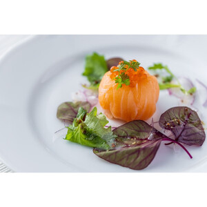 森の中の小さなレストラン