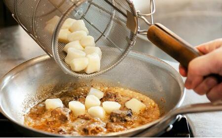 静岡産黒毛和牛のラグーソース360g・チーズニョッキ240g【配送不可：離島】◇