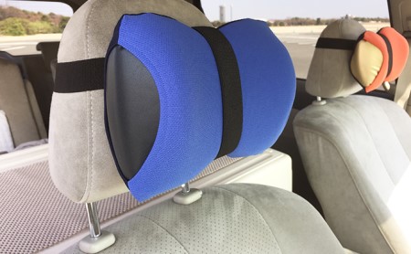 車・旅行用負担軽減枕 首をやさしく包み込む 浜松産ネックピロー「ネックラック」 ブルー×ネイビー