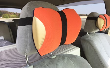 車・旅行用負担軽減枕 首をやさしく包み込む 浜松産ネックピロー「ネックラック」 オレンジ×ネイビー