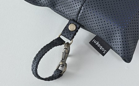 ぶらりんティッシュカバー 雑貨 日用品  ブラック