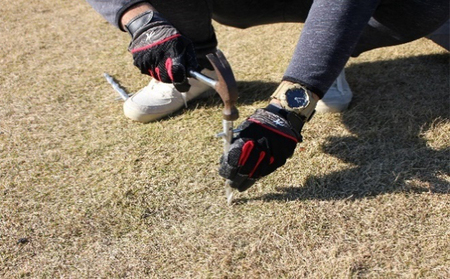 アウトドア キャンプ用品 職人技で安心・安全を守る らせん形状 キャンプ用 ジュラルミン ペグ（黄金 4本セット）特製ペグ 軽量 簡単 おしゃれ 差しやすい 抜けにくい 強度な固定力 簡単に挿せる 