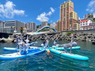 熱海横磯港で「SUP YOGA体験」〈女性におすすめ〉