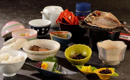 【平日月曜日~木曜日限定】特選鮑とプリプリ伊勢海老の二大味覚!源泉かけ流し温泉満喫旅行2名様分セット【熱海温泉 湯の宿 平鶴(ひらつる)】