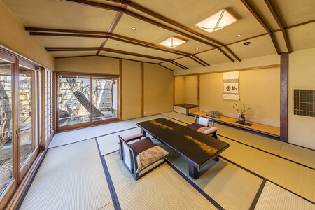 【あたみ石亭】平休日1泊2食付ペア宿泊券《露天風呂付和室》