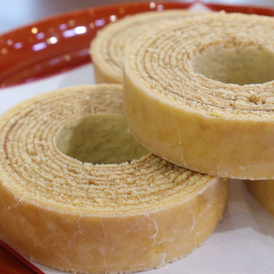 和菓子屋の作る本格バームクーヘン8ヶ入 焼き菓子 お菓子 スイーツ 和菓子店 和菓子 お祝い ギフト ご挨拶 詰め合わせ 贈答用 ギフト配送可能 バームクーヘン