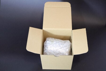 三島産 三島暦手風鈴 くつろぎ セットB 陶器 手作り 逸品 おしゃれ 和風 工芸美 贈答用 プレゼント 風鈴 茶碗 お皿 風鈴全体長 約52cm 平盃 口径 約9cm 高さ 約4cm 伝統工芸 涼しげ インテリア 夏 季節感 音色 富士山 南部鉄 盃 五感 寛ぎ 日本製 伝統文化 ギフト 職人技 三島市 静岡県