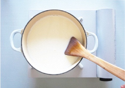 0019-06-01 いでぼく COW RESORT IDEBOK 朝搾りたての牛乳使用！ チーズ作り体験 【2名様】