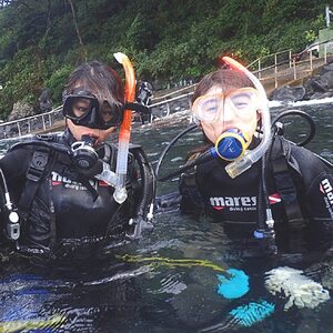 親子で、カップルで! ペアチケット～伊東・城ヶ崎の海で1日体験ダイビング(水中記念写真プレゼント付)_旅行券・チケット ダイビング 体験チケット _【1055063】