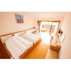 「doggys伊豆城ヶ崎」で使える全室5部屋まるまる一棟貸し切りご宿泊券　1泊2日_旅行券・チケット 宿泊券  _【1404631】 7,500円