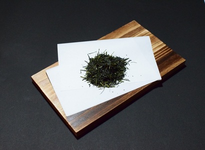 一番摘み 高級煎茶 「やぶきた」 2袋セット 影山製茶店 代表的な品種 やぶ北 甘み 渋み 甘涼しい後味 新鮮 風味 お茶 水出し可能 ティータイム おもてなし リラックス 手土産 ギフト 贈り物 富士市 [sf001-281]