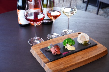 中富良野ツヴァイゲルトレーベ 750ml【AZ-051】