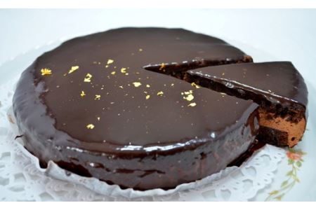 チョコレートケーキ　ショコラグラサージュ（ホールタイプ）【AM-010】