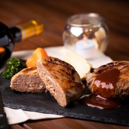 黒毛和牛「遠州夢咲牛」と遠州麦豚「極楽豚」の手造り百年ハンバーグセット_ハンバーグ 肉 黒毛和牛 和牛 牛肉 牛 豚 ぶた 豚肉 手造り 手作り セット ハンバーグソース ソース 惣菜 おかず 加工品 冷凍 ギフト 送料無料_【配送不可地域：離島】【1466348】