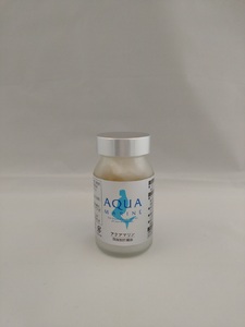 b220-003　【定期便6回分】深海鮫肝臓油　アクアマリン300mg×100粒（約1ヶ月分）6回定期便