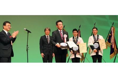 三冠茶園の深蒸し掛川茶 計2.6kg！　全国初の快挙！日本三大品評会 農林水産大臣賞受賞 2043