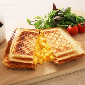 シャキッと コーン パパッと 紙パック 190g 24パック トウモロコシ サラダ ピラフ トースト スイートコーン ストック 簡単 料理 調理 はごろもフーズ 静岡 藤枝