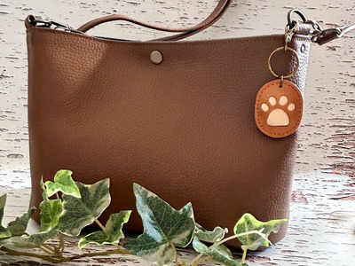 本革 にく球キーホルダー PUNI 1個 ネイビー 肉球 キーホルダー