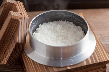 御殿場肉処くうら御食事券5,000円分【焼肉 牛肉 国産 静岡そだち 御殿場こしひかり 希少 チケット 体験 グルメ】