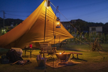 マリンベース西伊豆サイト利用券5,500円分+薪詰め放題1杯分 【 キャンプ CAMP キャンプ場 富士山 海 駿河湾 眺望 眺め 自然 関東 近郊 おすすめ 釣り 穴場 芝サイト AC電源サイト wifi 水場 無料シャワー ペット可 犬 初心者 手ぶら 薪 】